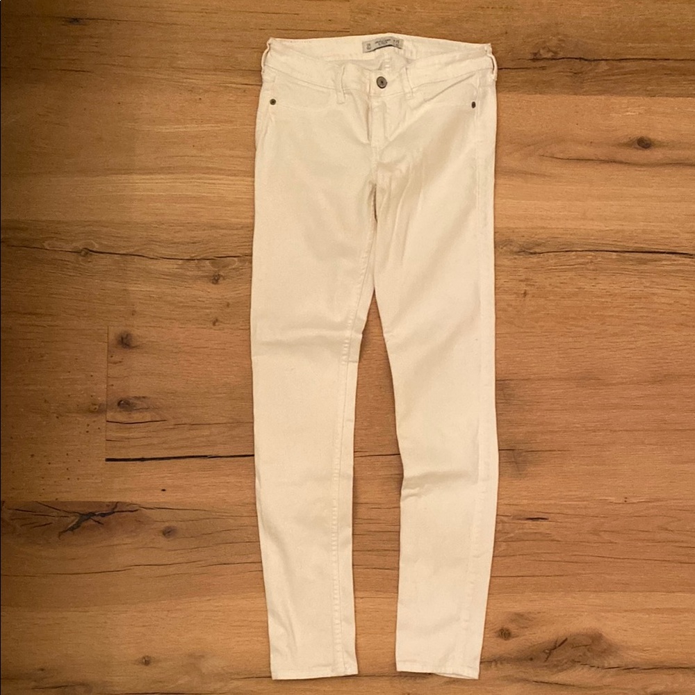 Abercrombie & Fitch Women's Skinny Jeans - Cream